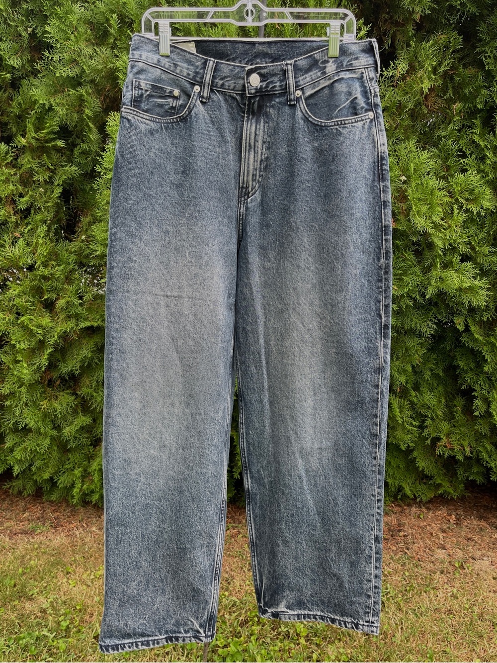 H&M Men's Baggy Dark Blue Jeans. 30x32